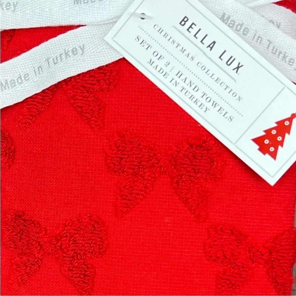 Bella Lux - ‘Red Bows Bundle’ bath towel set. NWT. Firm!